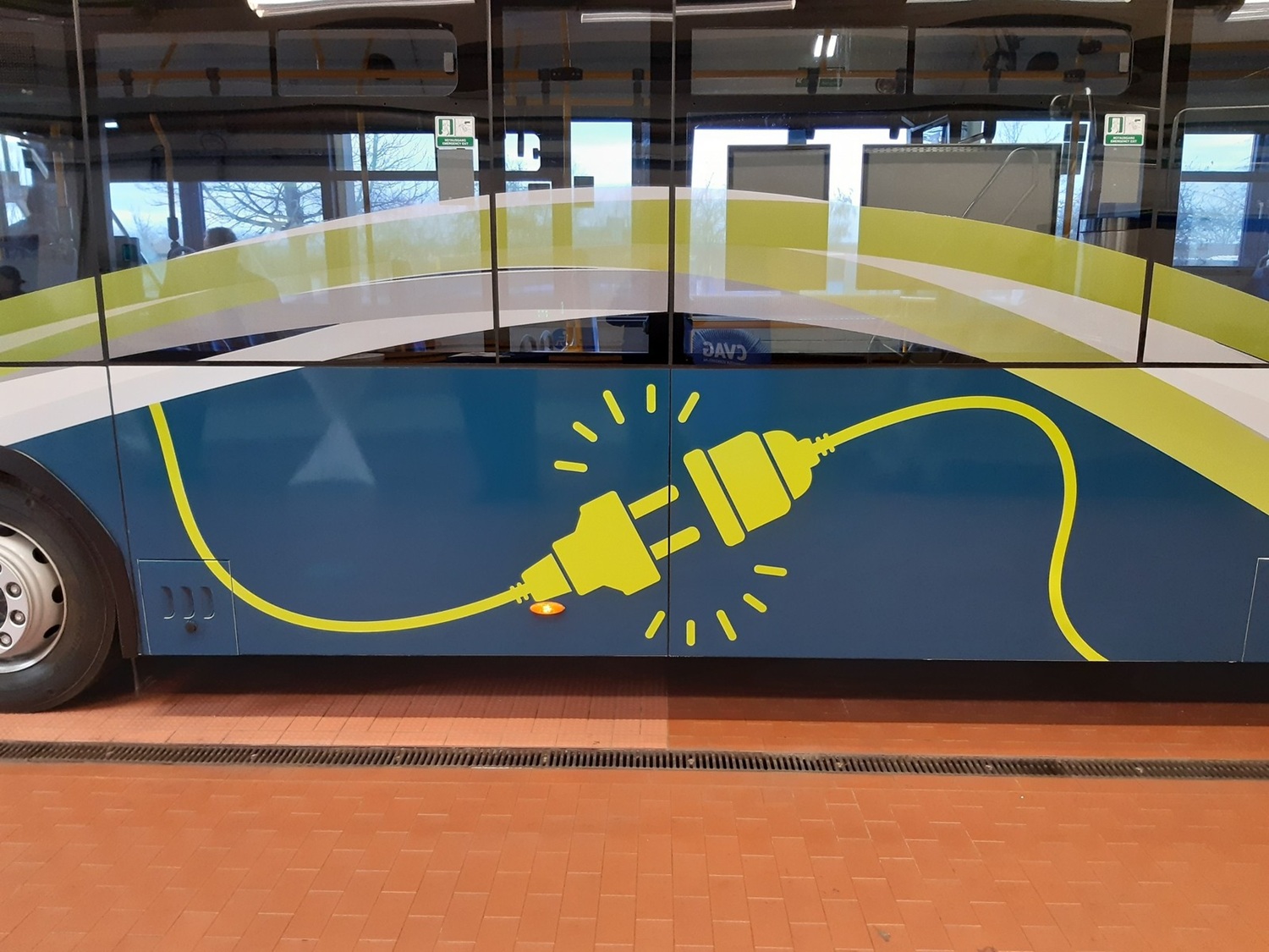 ik03 | Vezess | Vezess