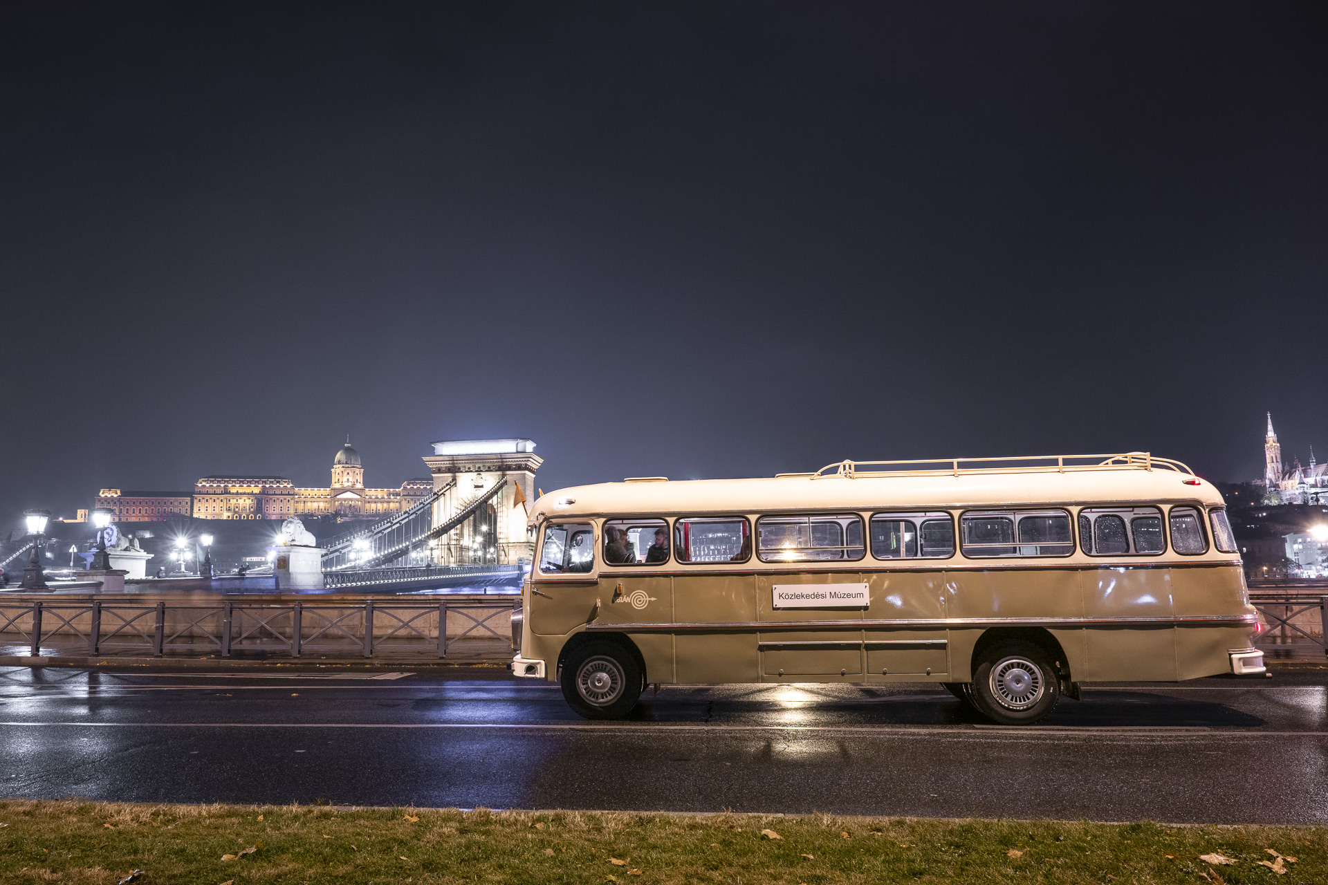 ikarus-311-es9 | Vezess | Vezess