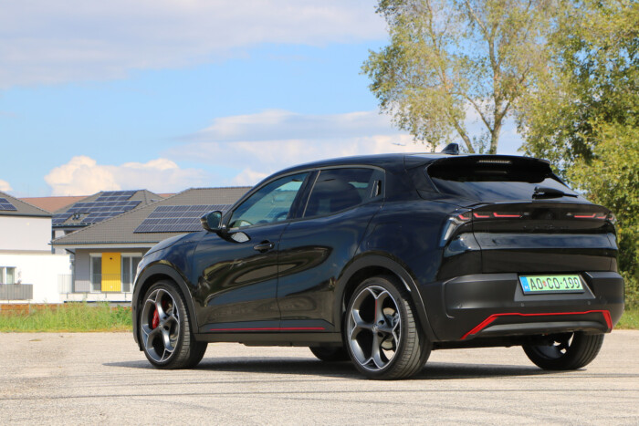 Villannyal hajtott néma élvezet olasz módra 8