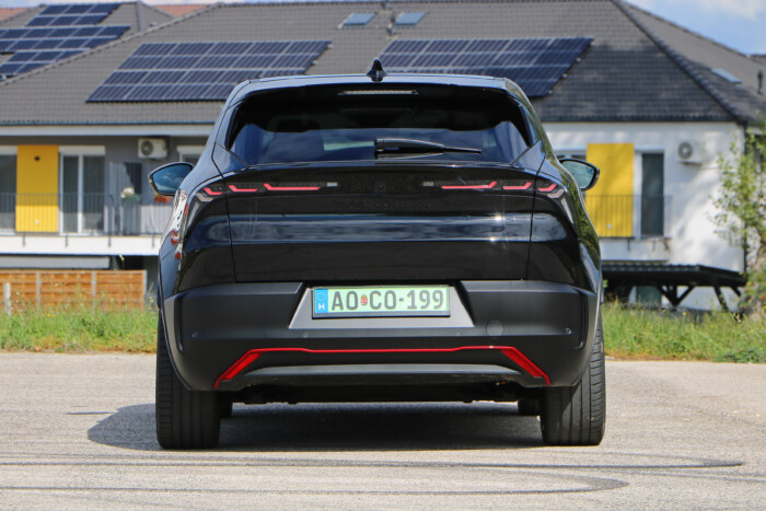 Villannyal hajtott néma élvezet olasz módra 18