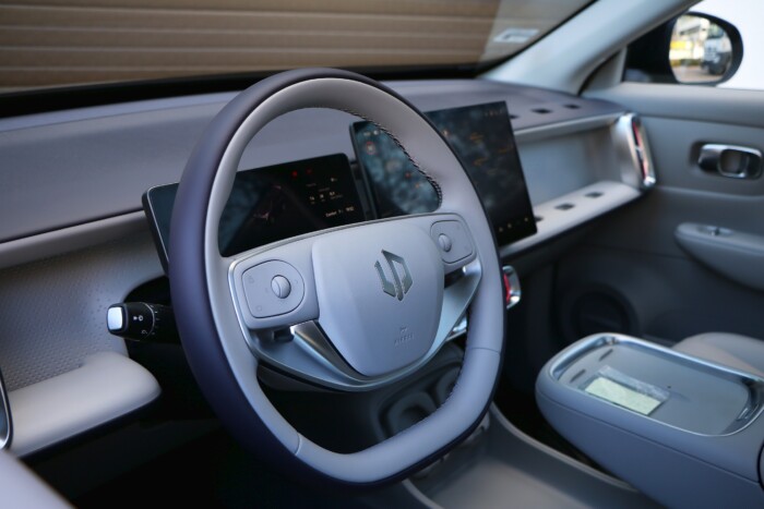 Ütőképes kínai családszállító érkezett Magyarországra 19 | Vezess Ütőképes kínai családszállító érkezett Magyarországra 19