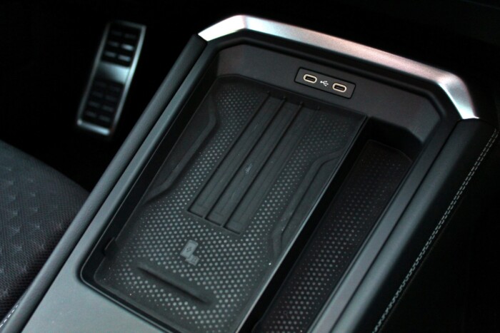 Nem lesz dízel, csak hibrid a magyarok kedvenc Volkswagenéből 16