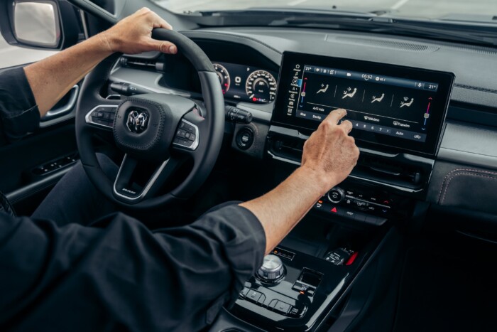 Kihívót kaphat a Ford Ranger, a Toyota Hilux 8