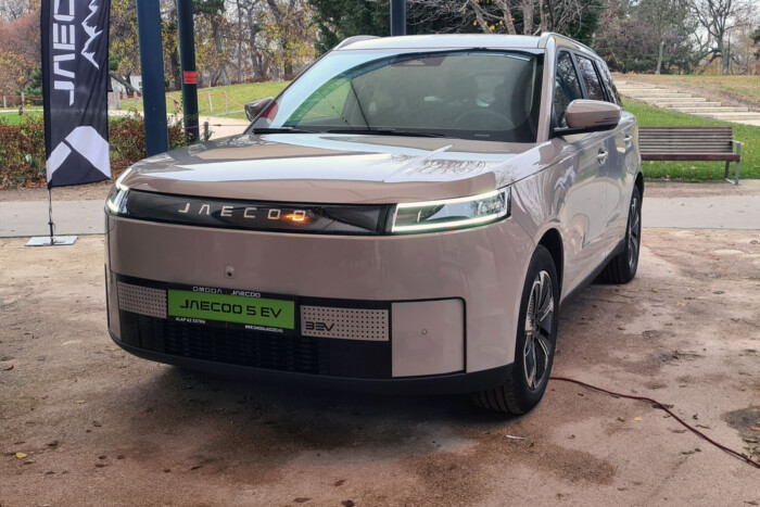 Gyarapodnak itthon a Vitara gondjai 10