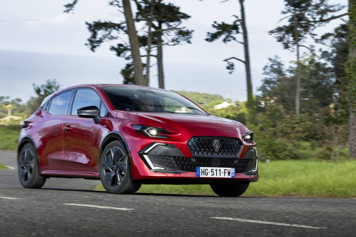 Új Clio: kisautó a nagyok között