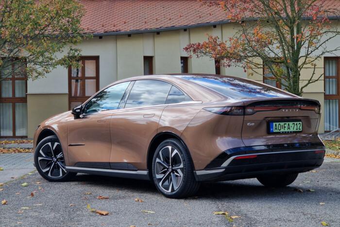 Érkezett valami kínai, Mazda-logóval 14 | Vezess Érkezett valami kínai, Mazda-logóval 14