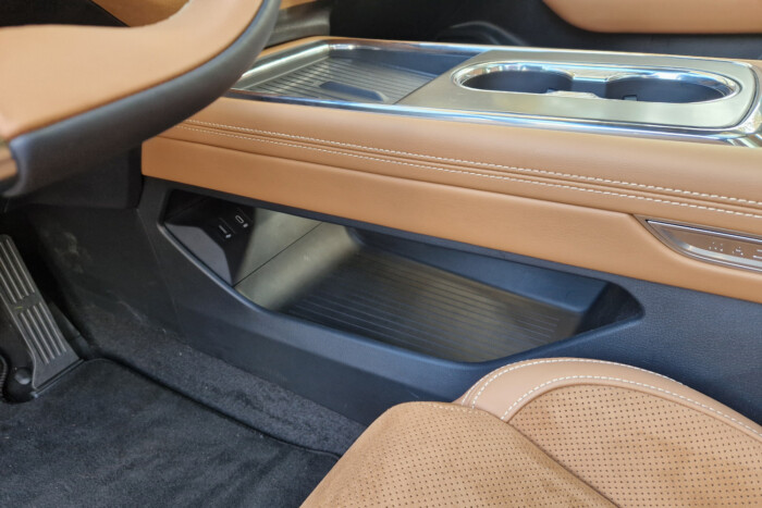 Érkezett valami kínai, Mazda-logóval 17 | Vezess Érkezett valami kínai, Mazda-logóval 17