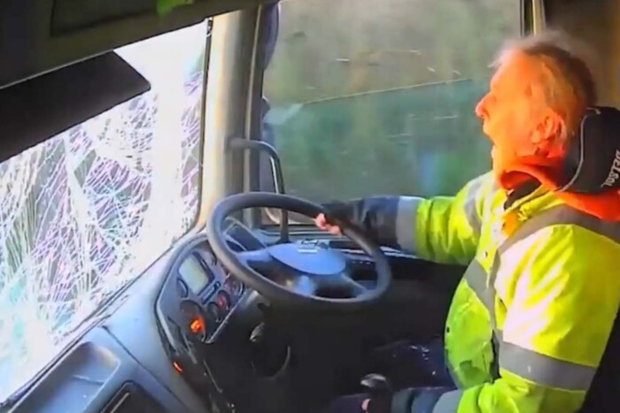 Párás szélvédővel indult el, horrorbalesetet okozott