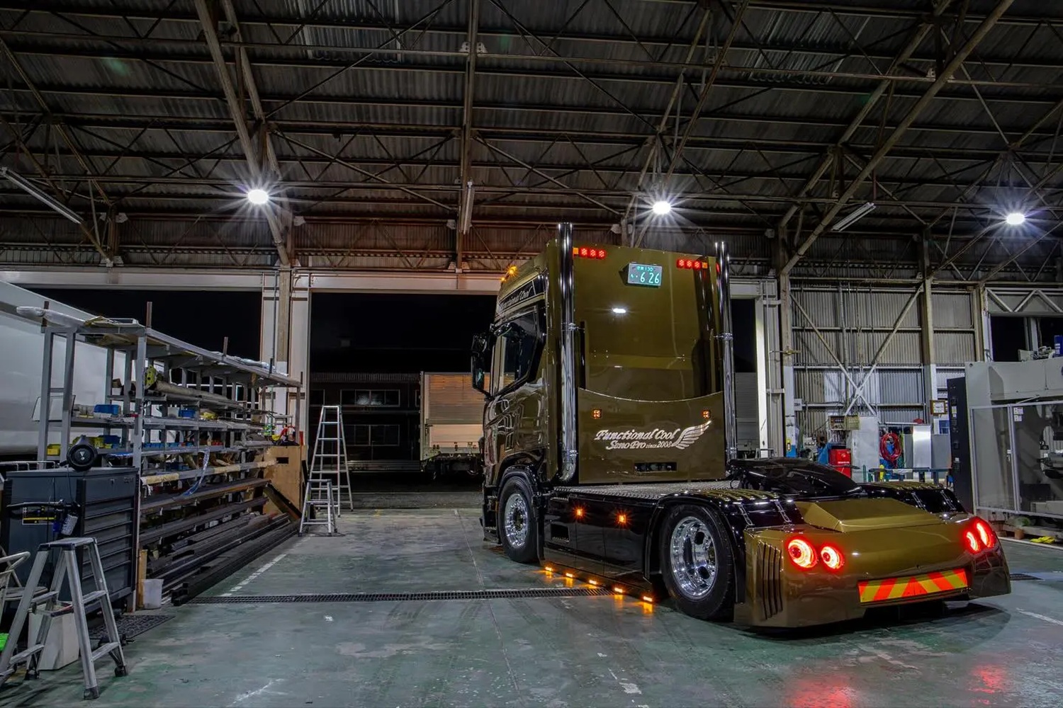 scania_nissan_gtr_senopro_trucks_2 | Vezess | Vezess