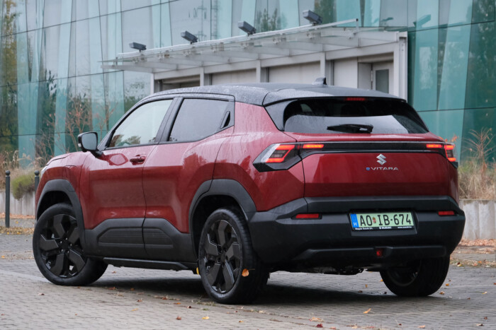 18 milliós Suzukit vezettünk a Bakonyban 26