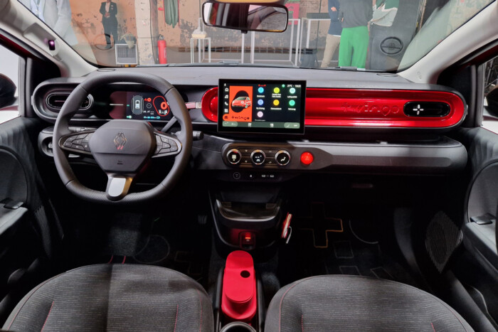 Olcsó, cuki autóval szerezne vevőket a Renault 8