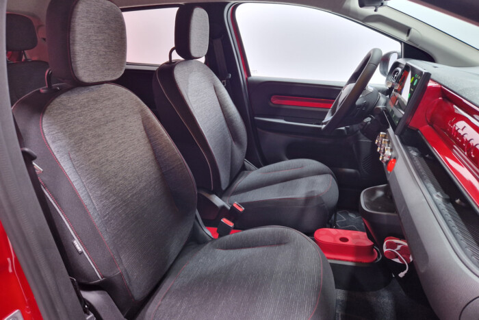 Olcsó, cuki autóval szerezne vevőket a Renault 10