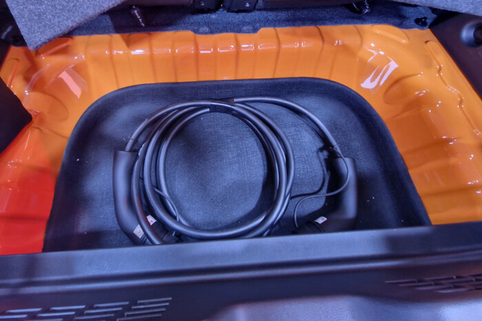 Olcsó, cuki autóval szerezne vevőket a Renault 12