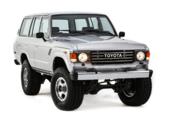 Brutál motort kapott a klasszikus terepjáró, két turbóval fűszerezték meg