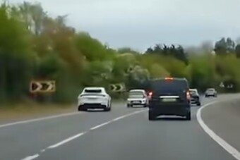 Veszélyesen száguldott a focista, ezt már nem nézték el neki