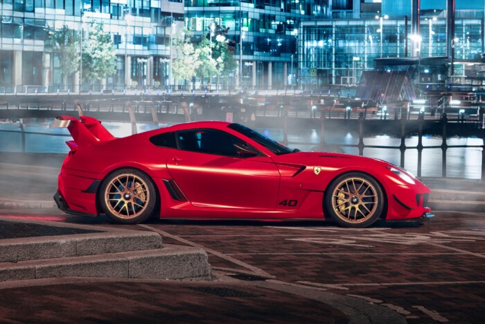 Óriási szárnnyal tér vissza a Ferrari egykori csúcsmodellje 8 | Vezess Óriási szárnnyal tér vissza a Ferrari egykori csúcsmodellje 8