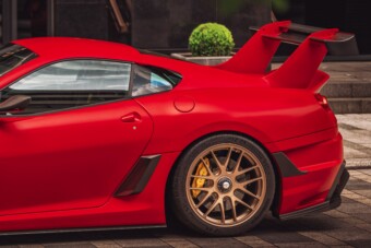 Óriási szárnnyal tér vissza a Ferrari egykori csúcsmodellje