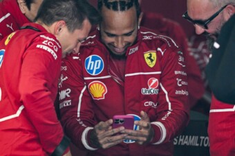 Hamilton máris megszegte az ígéretét