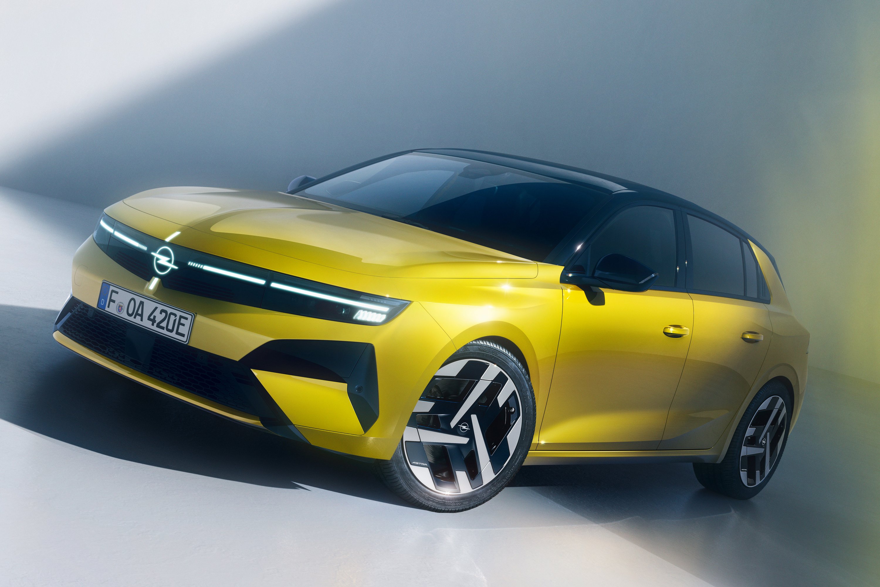 02_opel_529129 | Vezess | Vezess