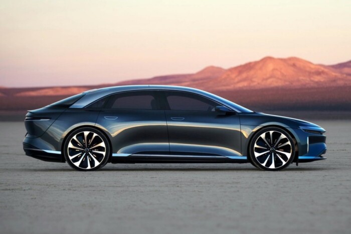 Csomagtartóban kiömlött vízből lett több milliós javítás 6