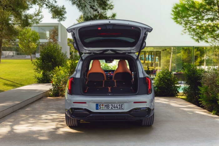 Megújult a legkisebb nagycsaládos Mercedes 12