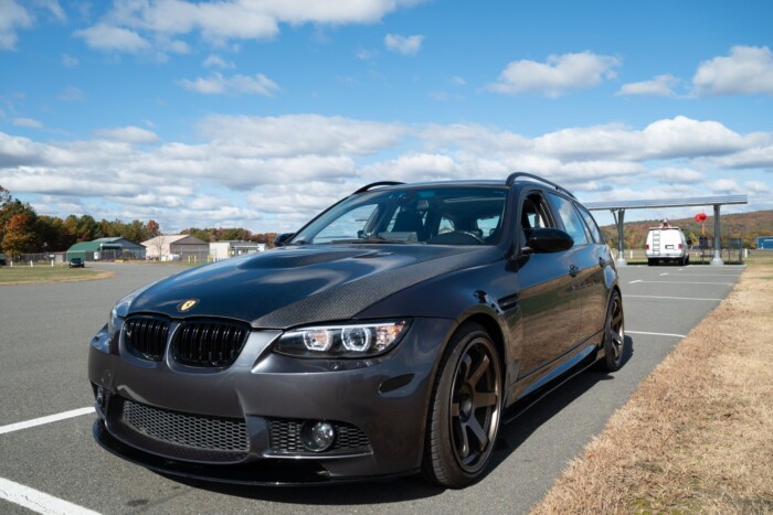 Bajor szív helyett olasz V8-as hajtja ezt a BMW-t 1