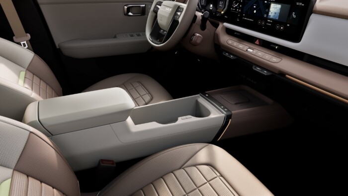 Robusztus tesót kap a Kia Niro 9 | Vezess Robusztus tesót kap a Kia Niro 9