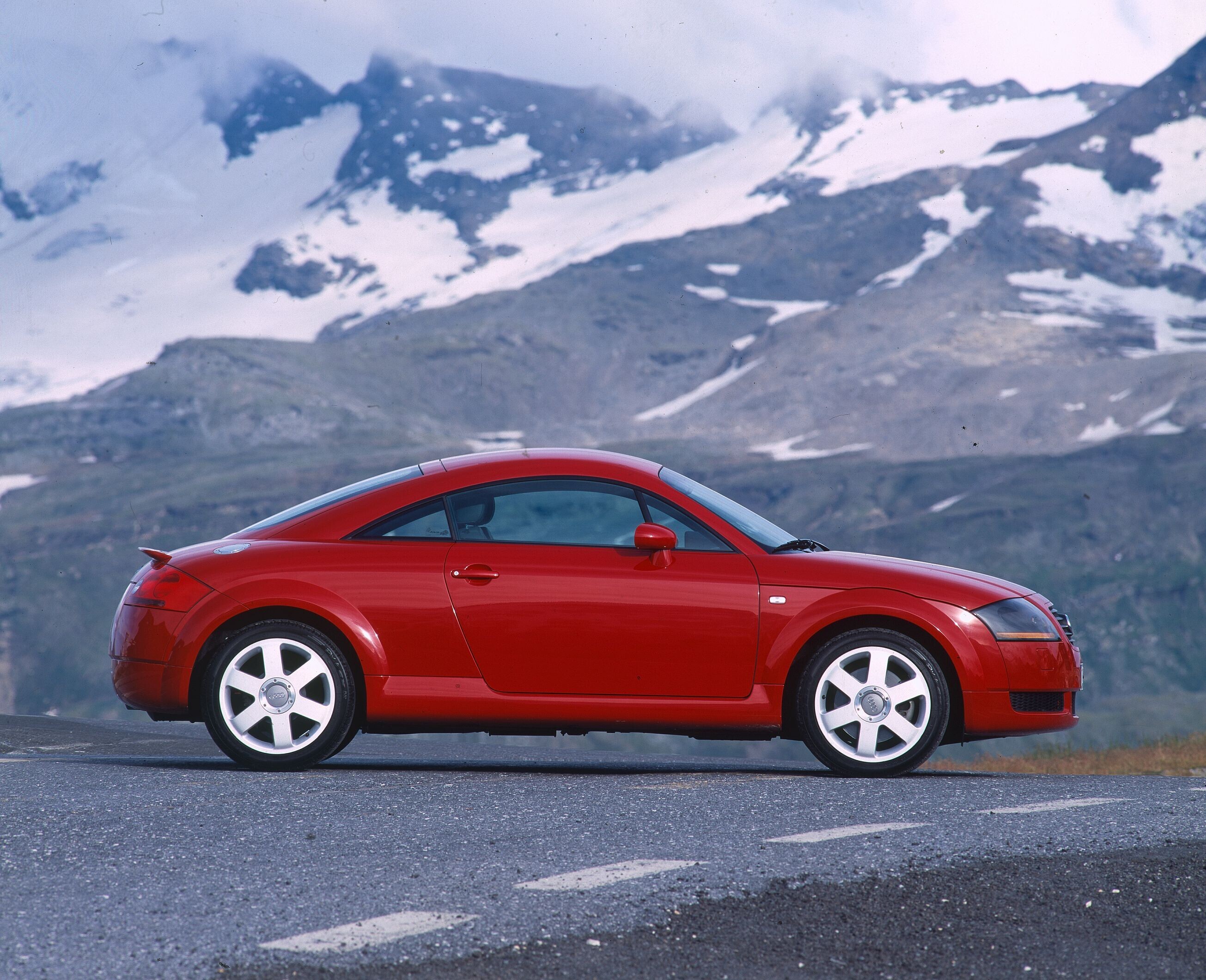 A timeless design icon The Audi TT turns 25 until 2023 | Vezess | Vezess
