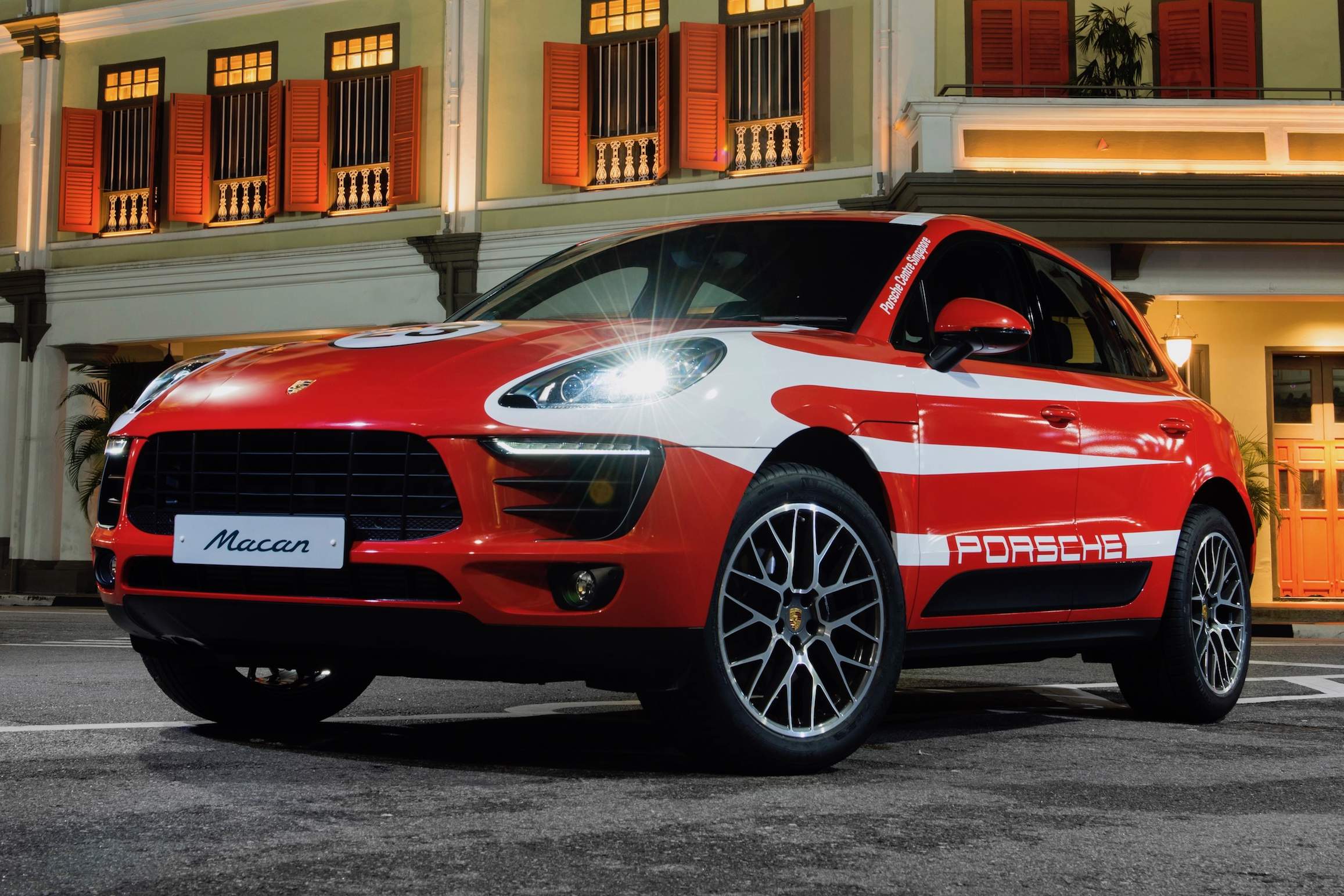 b-porsche_20macan_20team_20salzburg_20design_20ann_20siang_20hill_20singapore | Vezess | Vezess