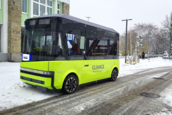 Önvezető minibuszt tesztelnek Salgótarján testvérvárosában