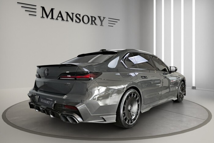 Melyikük az ütősebb: ez a BMW vagy a gazdája? 6 Melyikük az ütősebb: ez a BMW vagy a gazdája? 6