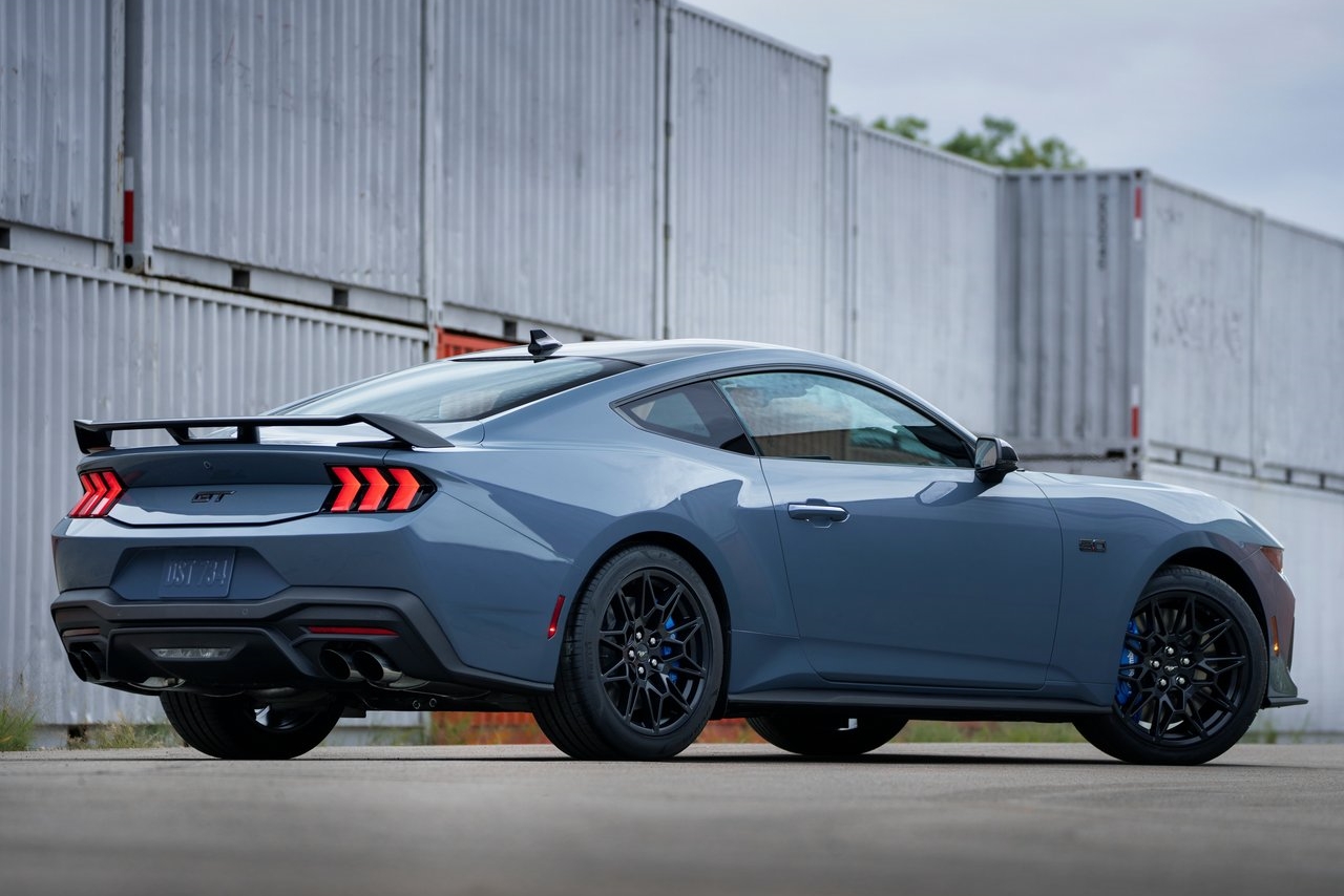 ford-mustang_gt-2024-4 | Vezess | Vezess