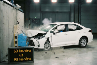 Itt a törésteszt amit látnod kell, mielőtt a gázra lépsz