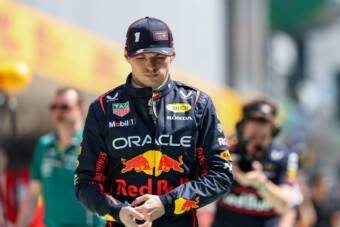 Verstappen nem szabadulhat a Red Bulltól