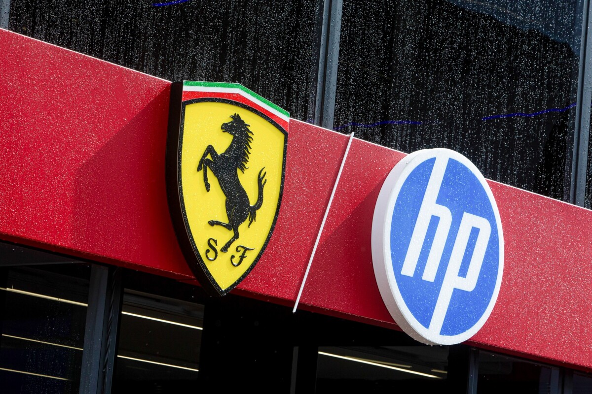 megvan-mikor-mutatj-k-be-hamilton-k-vetkez-ferrarij-t-vezess