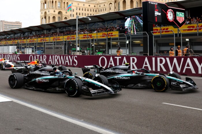 Energiaitalt, csipszet reklámoz a Mercedes az F1-ben