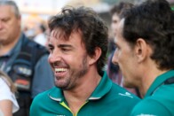 Ünnepi adok-kapok az F1-ben: ajándékkal vágott vissza Leclerc 1