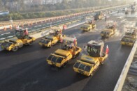 Itt az újfajta aszfalt, ami ritkábban lesz kátyús 2