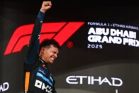 Fejet hajtott Verstappen a trónfosztója előtt 2 Fejet hajtott Verstappen a trónfosztója előtt 2