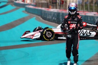 Autótörést hozott 2025 utolsó Forma-1-es napja