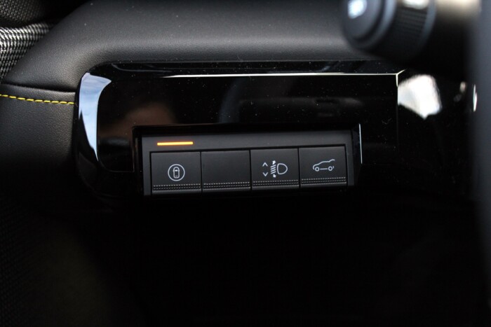 Kellett már egy ilyen vidám autó az utakra 20