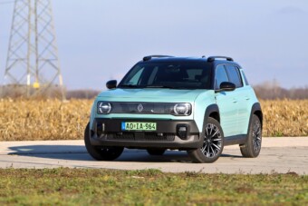 Kellett már egy ilyen vidám autó az utakra