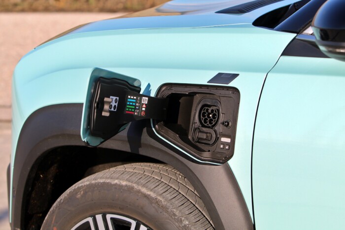 Kellett már egy ilyen vidám autó az utakra 19