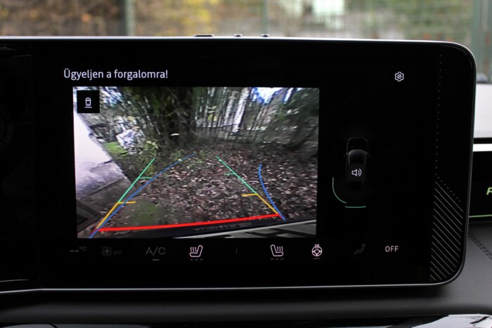 Kellett már egy ilyen vidám autó az utakra 15