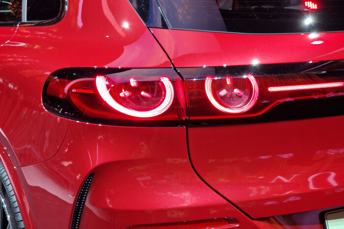 Elbénázott autói után újra igazi Mercedes született 14