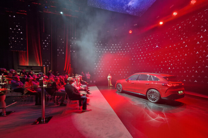 Elbénázott autói után újra igazi Mercedes született 1