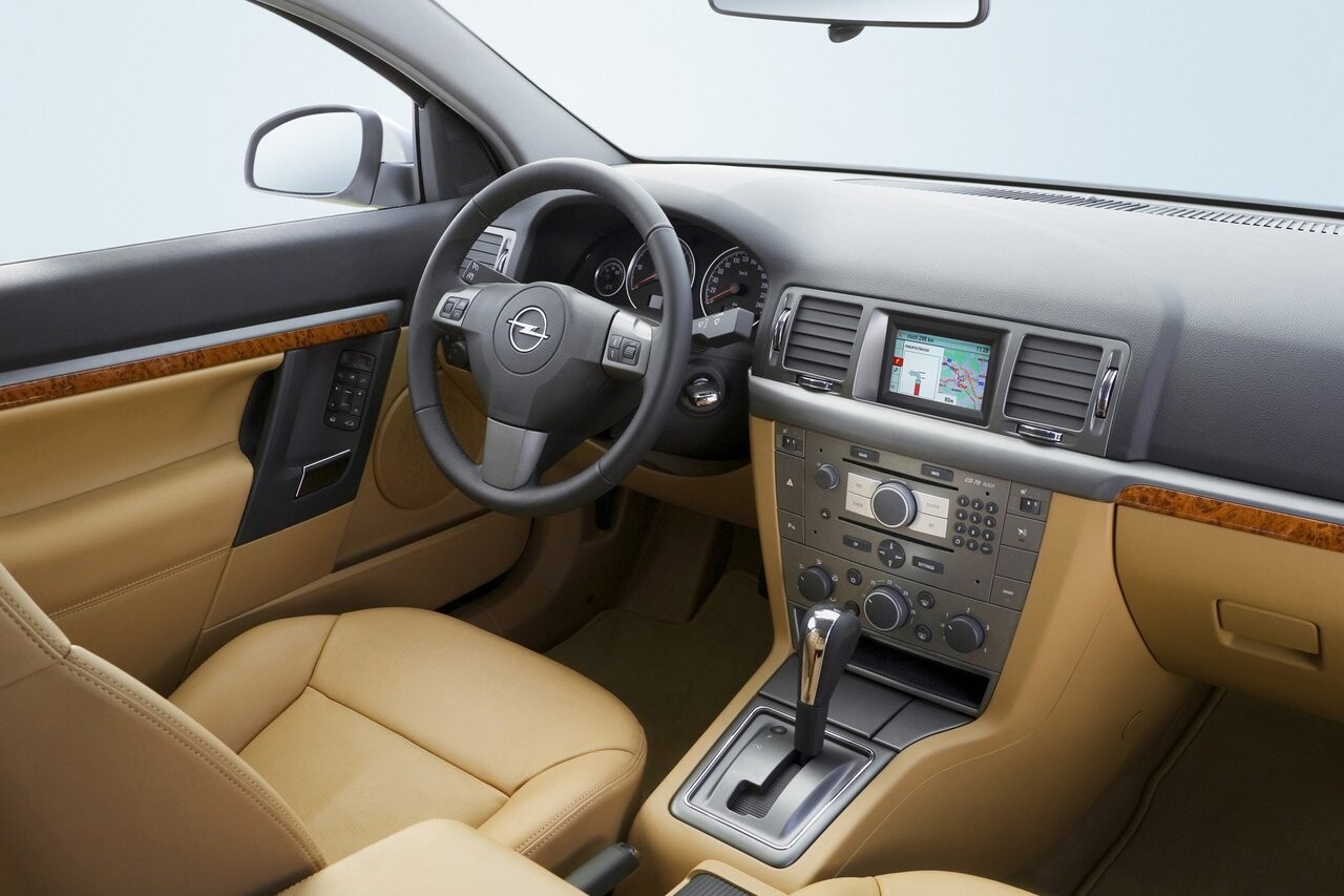 opel_signum_i-res_hatchback_5d_4 | Vezess | Vezess