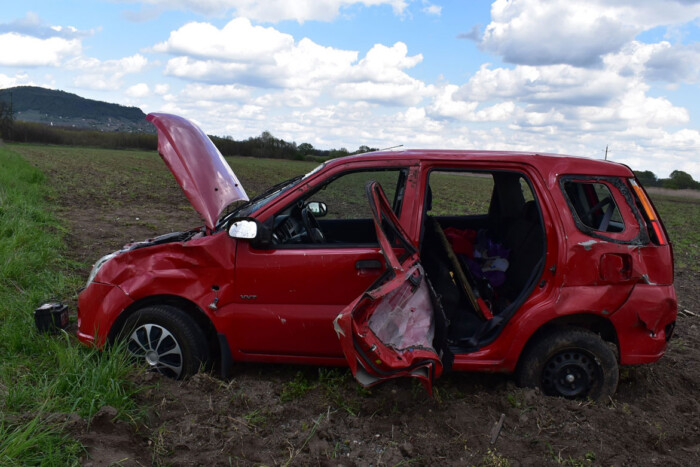 Tízmillió forintot utaltak a lányukat gyászoló szülőknek 8 | Vezess Tízmillió forintot utaltak a lányukat gyászoló szülőknek 8