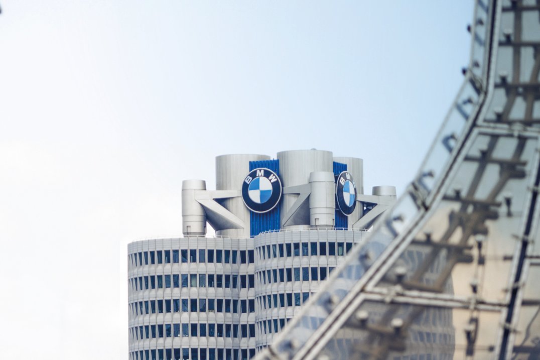 p90494654_highres_bmw-group-corporate | Vezess | Vezess