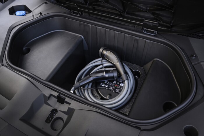 Büszkék lehetnek a magyarok erre a BMW-re 17